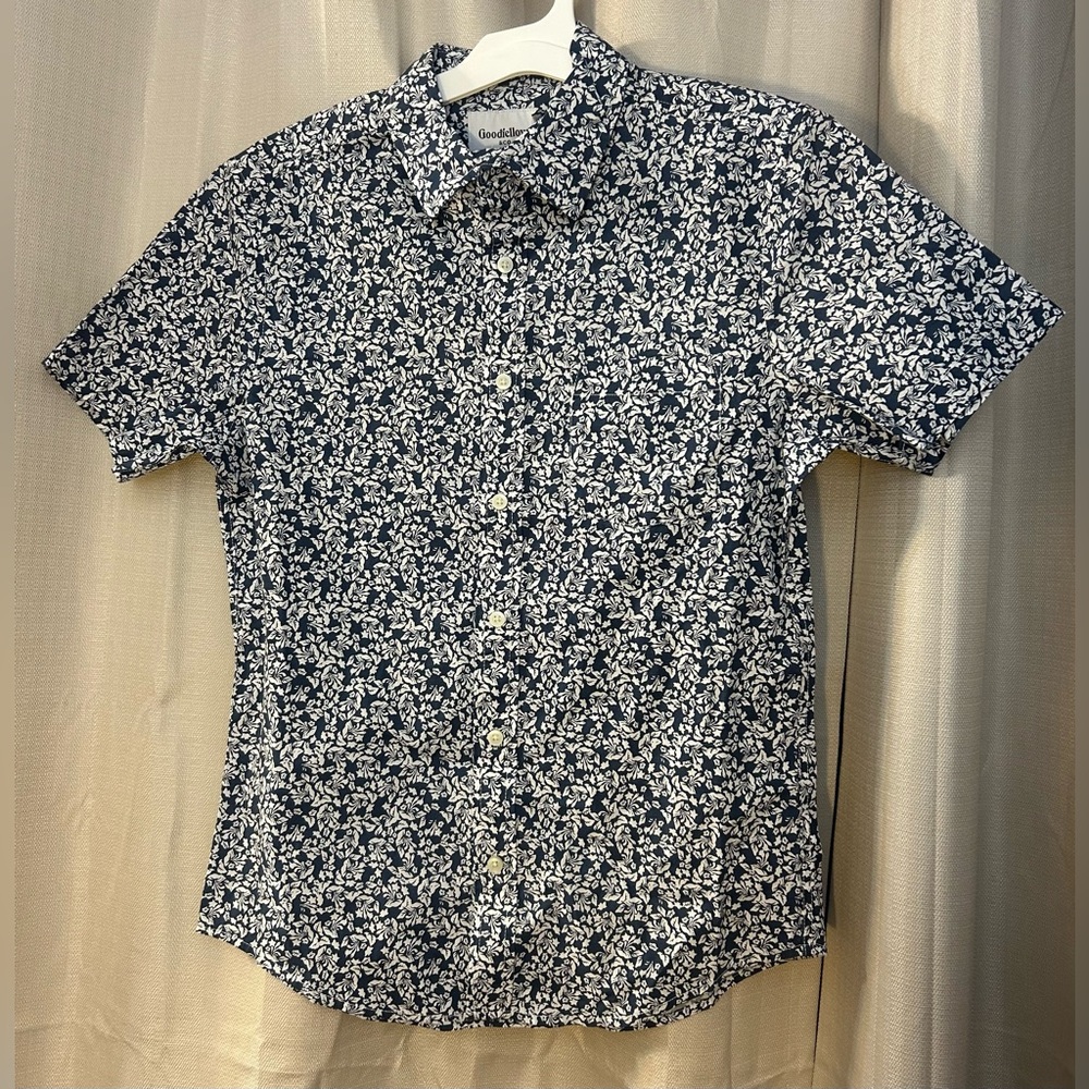 Goodfellow & Co Floral Short Sleeve Poplin Button-Down Shirt